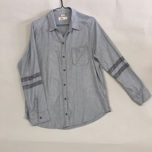 Hollister soft stretch button down